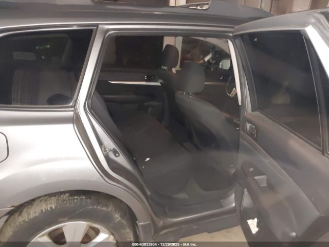 Subaru Outback 2.5i Premium Image 7