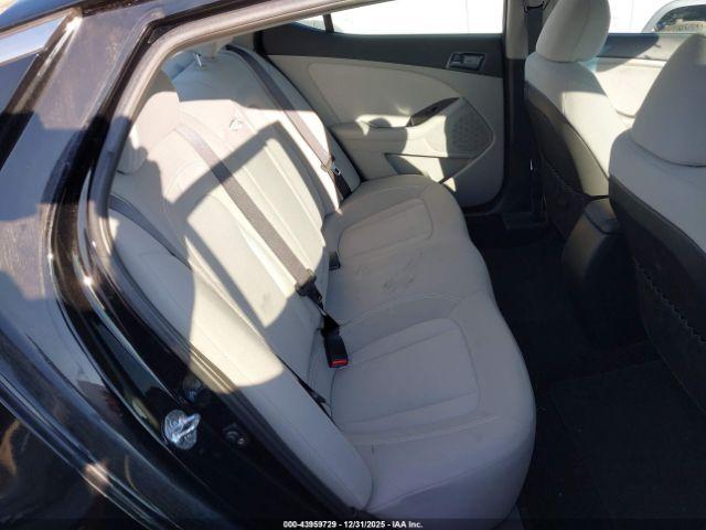 Kia Optima Lx Image 11