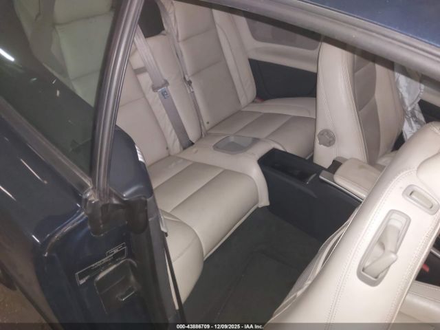 Volvo C70 T5 Image 9