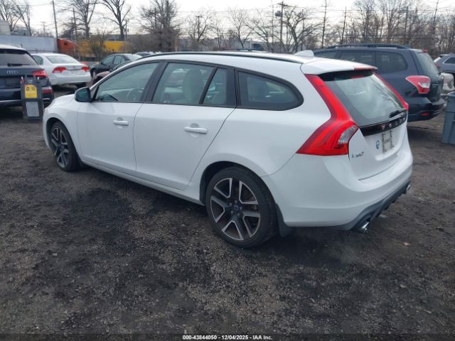 Volvo V60 T5 Dynamic Image 4