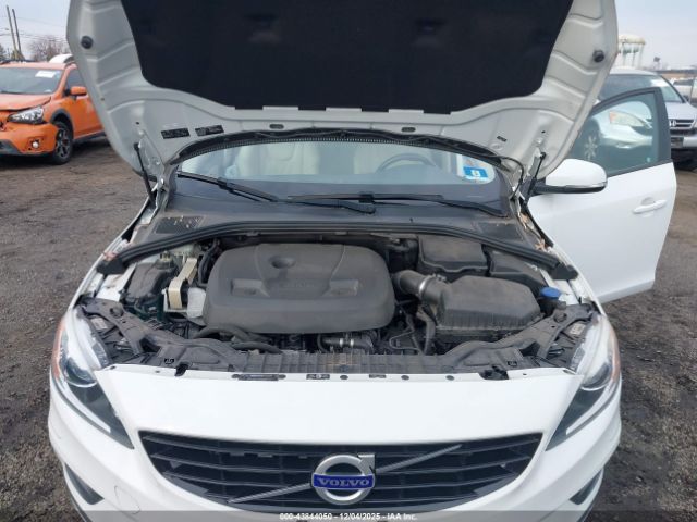 Volvo V60 T5 Dynamic Image 11