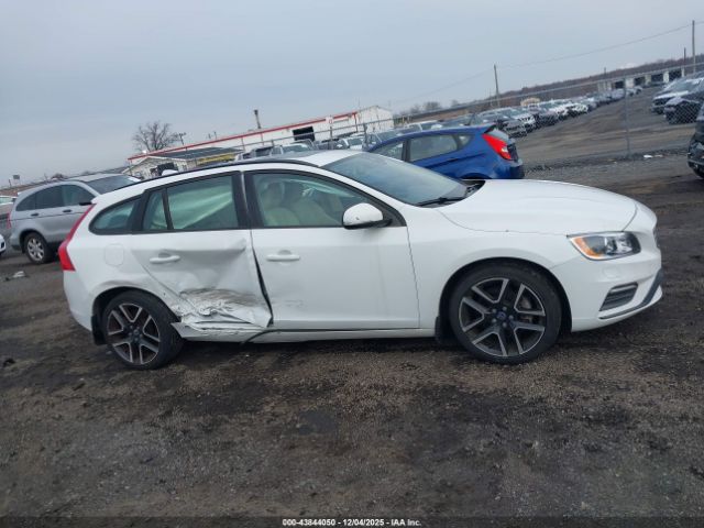 Volvo V60 T5 Dynamic Image 12