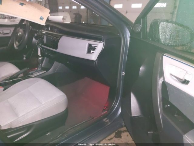 Toyota Corolla Le Image 10