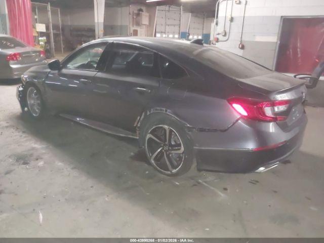 Honda Accord Touring Image 2