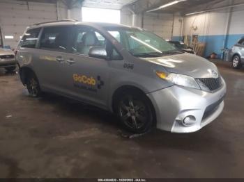  Salvage Toyota Sienna