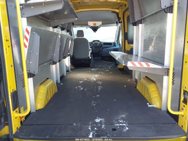 Ford Transit Image 4