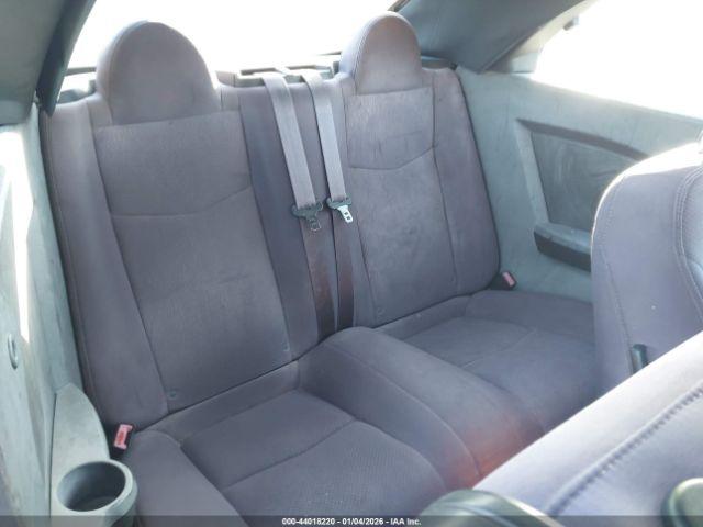 Chrysler 200 Touring Image 8