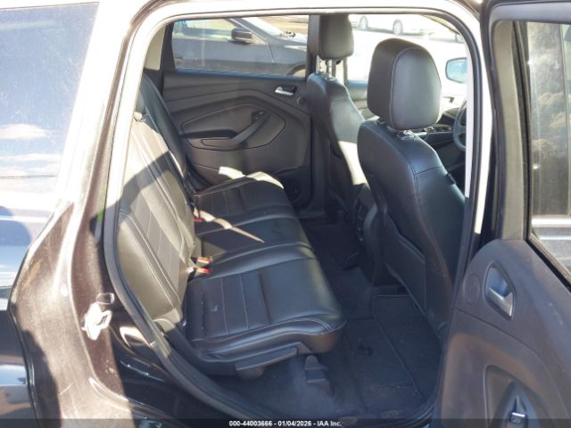 Ford Escape Titanium Image 9