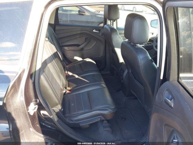 Ford Escape Titanium Image 9