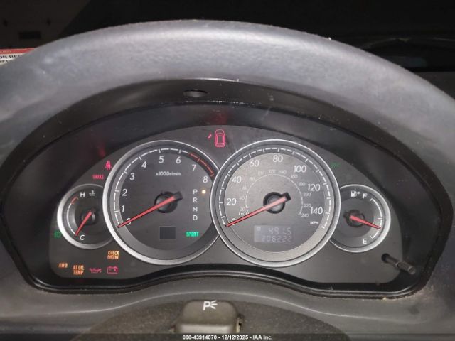 Subaru Outback 2.5i Image 11