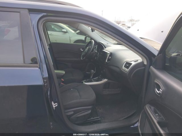 Jeep Compass Sport 4x4 Image 15