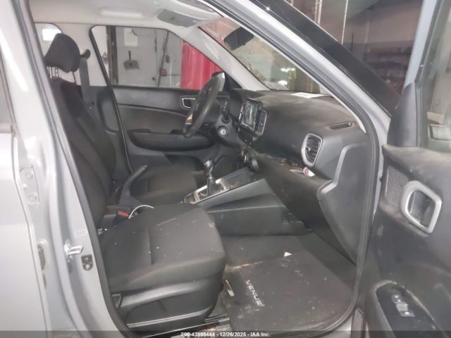 Hyundai VENUE Se Image 15