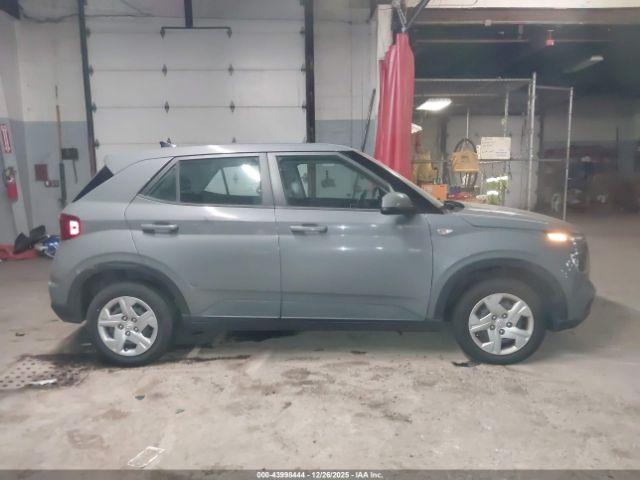 Hyundai VENUE Se Image 8