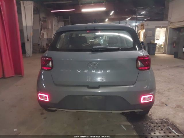 Hyundai VENUE Se Image 9