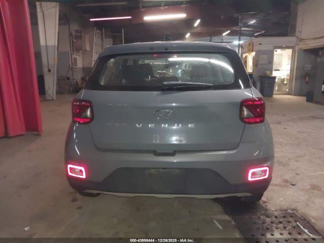 Hyundai VENUE Se Image 9