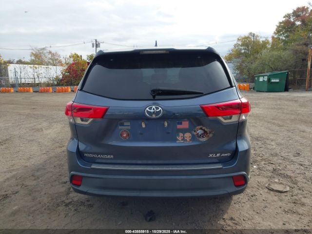 Toyota Highlander Xle Image 15