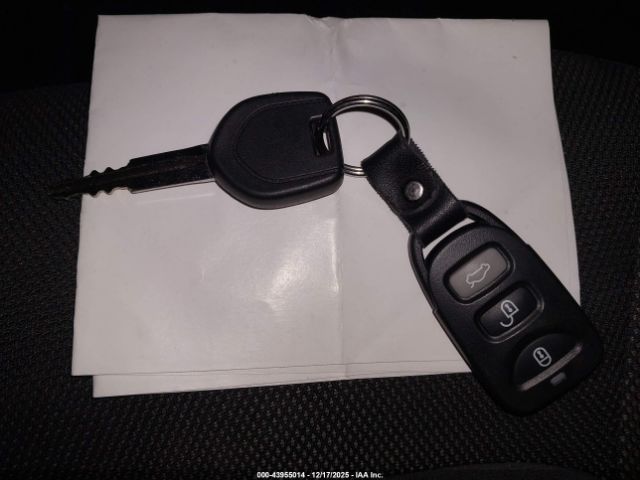 Mitsubishi Outlander Ls Image 13