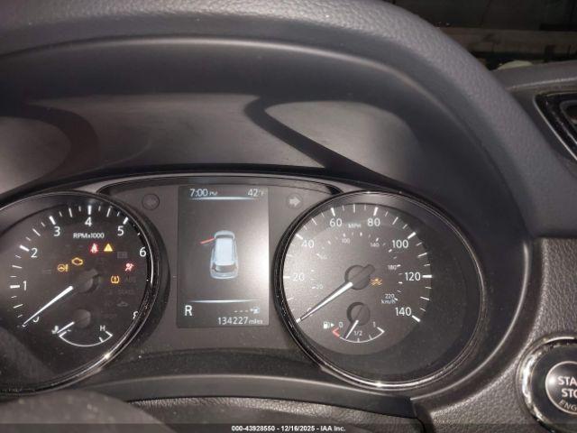 Nissan Rogue Sv Image 9