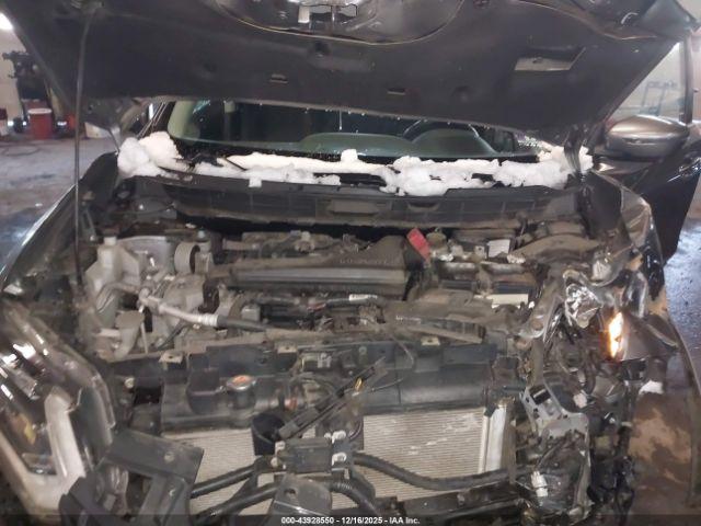 Nissan Rogue Sv Image 3