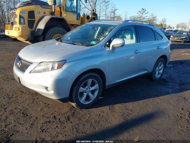 Lexus RX Image 16