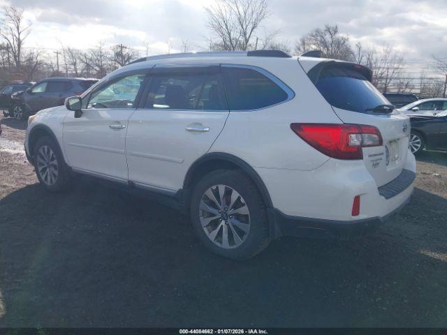 Subaru Outback 2.5i Touring Image 11