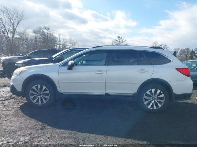 Subaru Outback 2.5i Touring Image 8