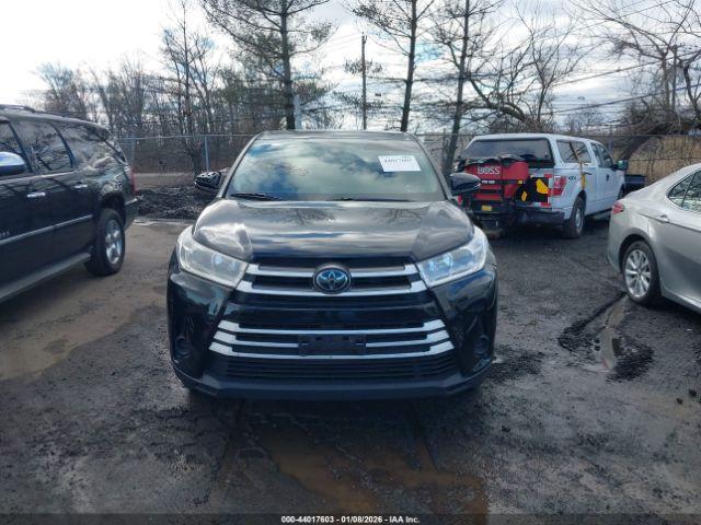 Toyota Highlander Le Image 2