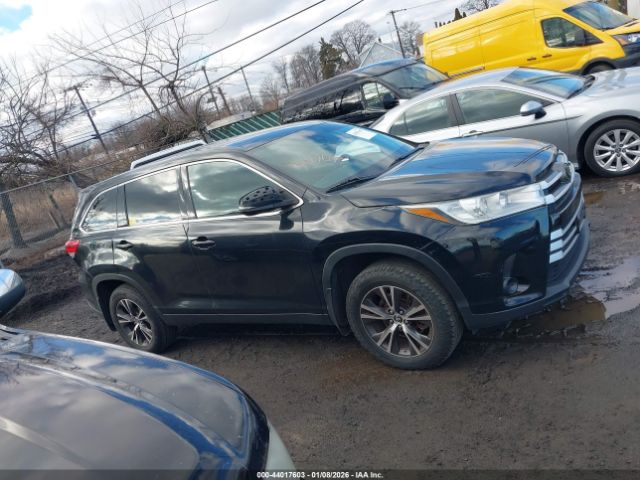 Toyota Highlander Le Image 4