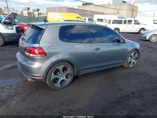 Volkswagen GTI 2-door Image 6