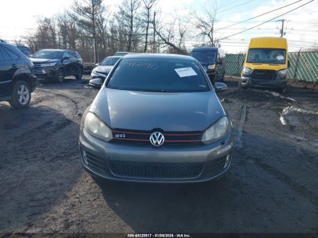 Volkswagen GTI 2-door Image 10