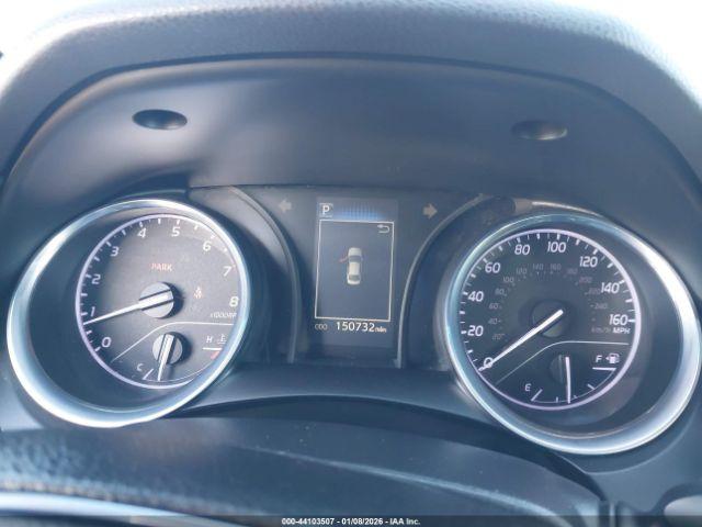 Toyota Camry Le Image 5