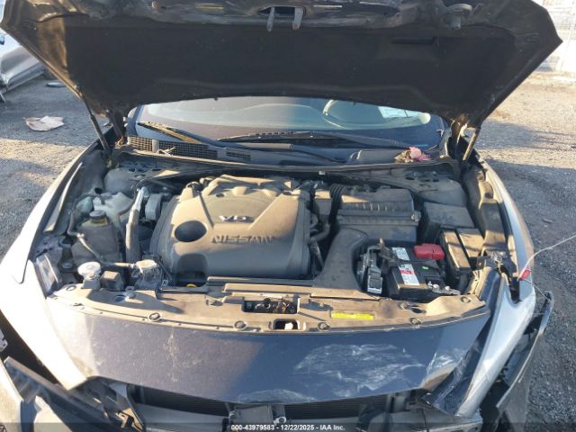 Nissan Maxima 3.5 S Image 14