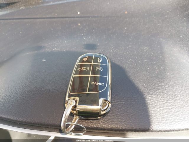 Jeep Compass Latitude 4x4 Image 13