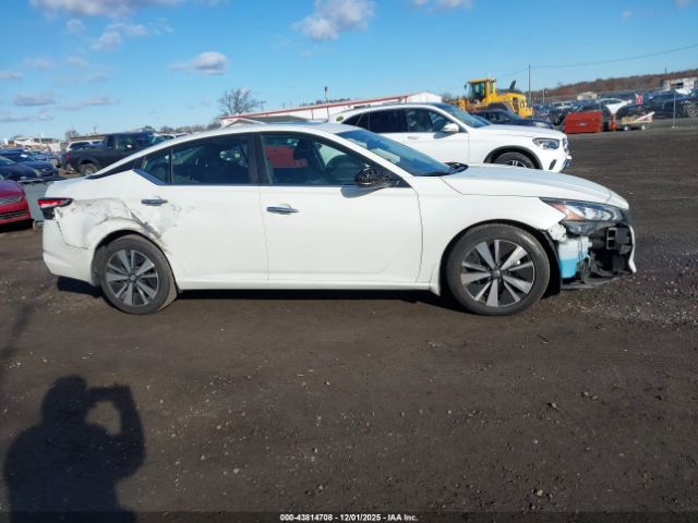 Nissan Altima Sv Fwd Image 10