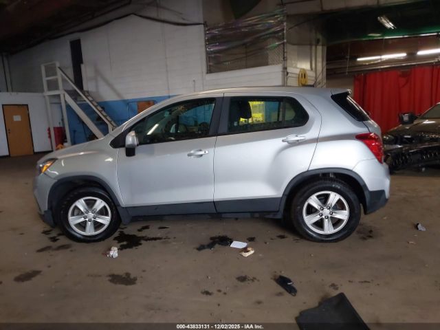 Chevrolet Trax Fwd Ls Image 14