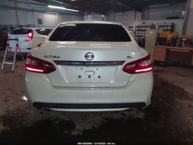 Nissan Altima 2.5 Sl Image 9