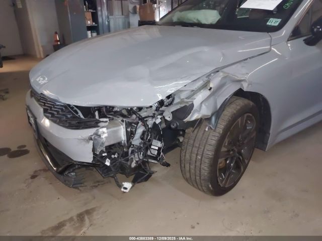 Kia K5 Gt-line Image 2