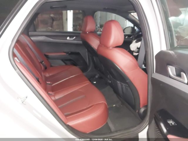 Kia K5 Gt-line Image 14