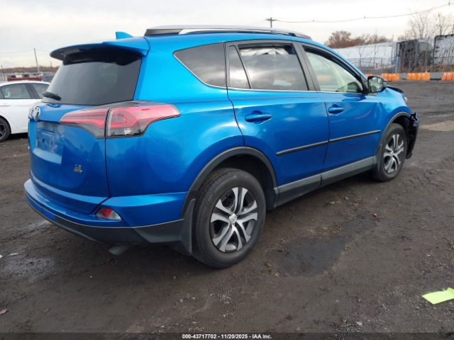 Toyota RAV4 Le Image 6