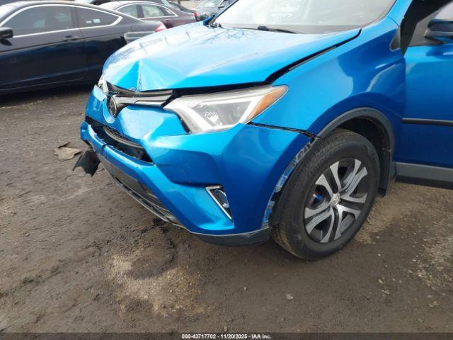 Toyota RAV4 Le Image 15