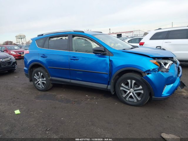 Toyota RAV4 Le Image 5