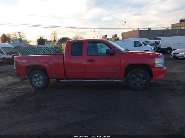 Chevrolet Silverado 1500 Lt Image 4
