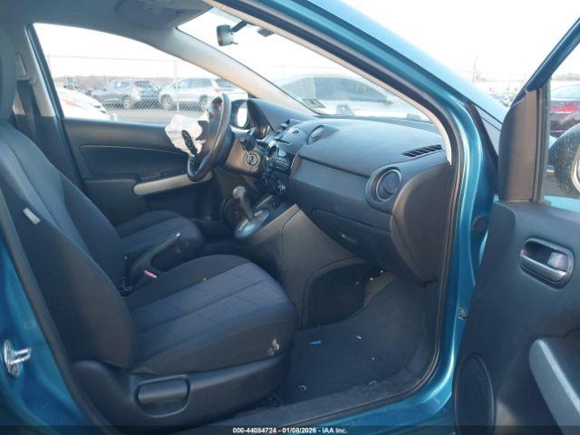 Mazda Mazda2 Sport Image 2