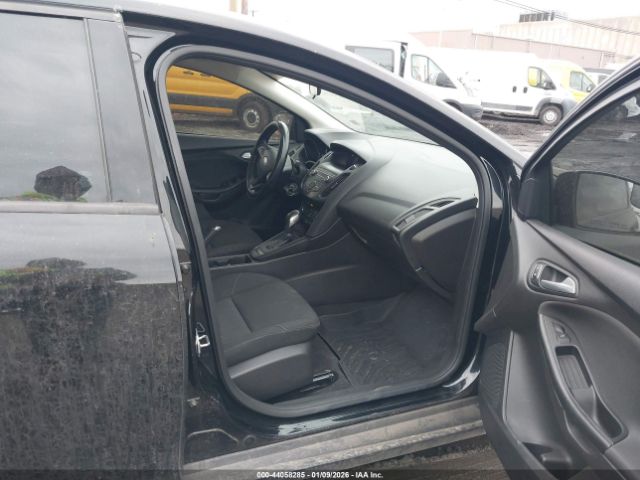 Ford Focus Se Image 16