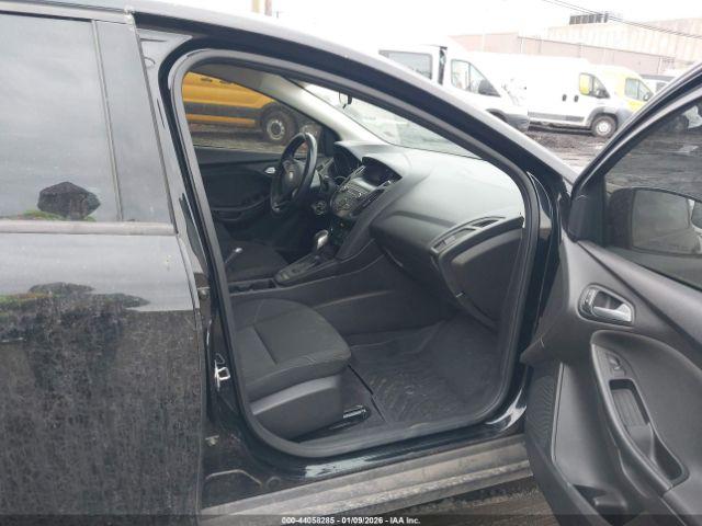 Ford Focus Se Image 16