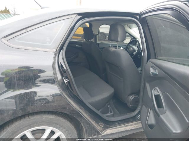 Ford Focus Se Image 6