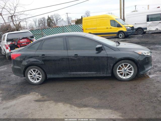 Ford Focus Se Image 8